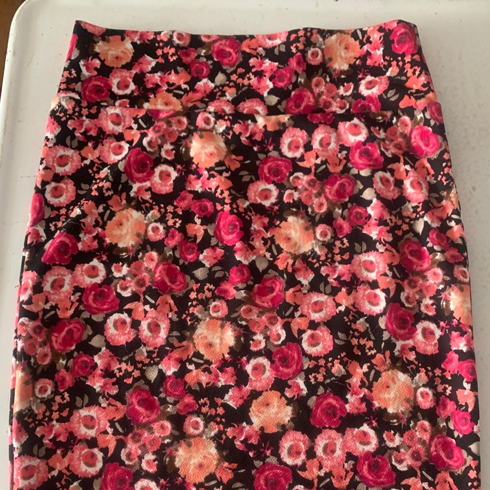 LuLaRoe Cassie Pencil Skirt Size Large
